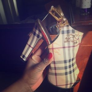 Burberry heels